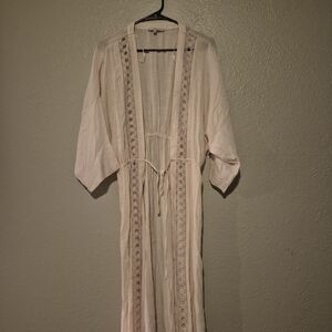 Love Tree Cream Lace Detail Robe